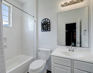 3323 Masters Point Drive - Photo Thumbnail 27