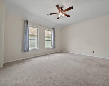 3323 Masters Point Drive - Photo Thumbnail 20