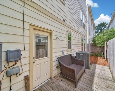 3323 Masters Point Drive - Photo Thumbnail 29