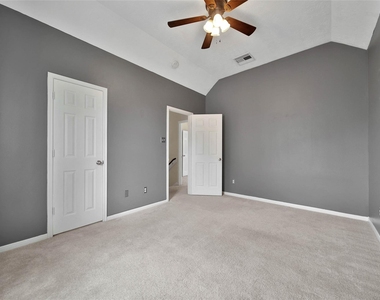 3323 Masters Point Drive - Photo Thumbnail 26