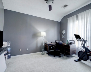 3323 Masters Point Drive - Photo Thumbnail 24