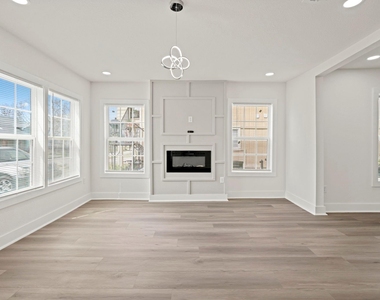2817 Winbern Street - Photo Thumbnail 2