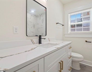 2817 Winbern Street - Photo Thumbnail 8