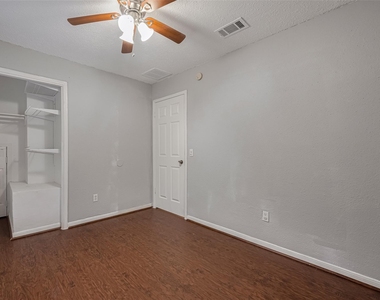 3610 Bee Bayou Lane - Photo Thumbnail 25