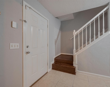 3610 Bee Bayou Lane - Photo Thumbnail 6