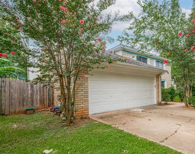 3610 Bee Bayou Lane - Photo Thumbnail 1