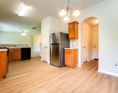 6702 Albion Cresent Drive - Photo Thumbnail 21
