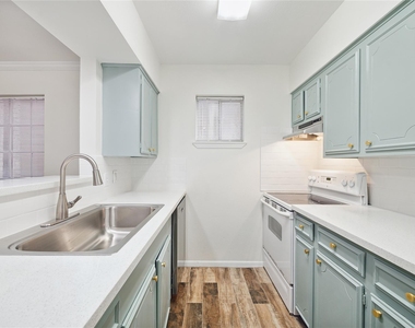 513 Ridge - Photo Thumbnail 7