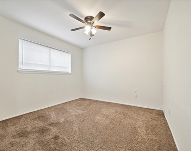 513 Ridge - Photo Thumbnail 2