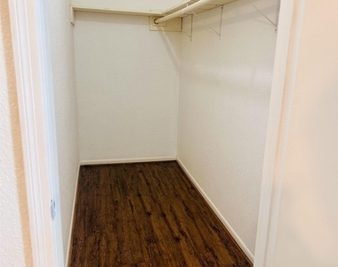 1413 Bonanza Road - Photo Thumbnail 27