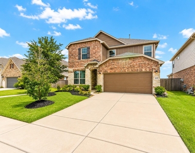 5047 Royal Amber Lane - Photo Thumbnail 2