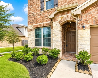 5047 Royal Amber Lane - Photo Thumbnail 1