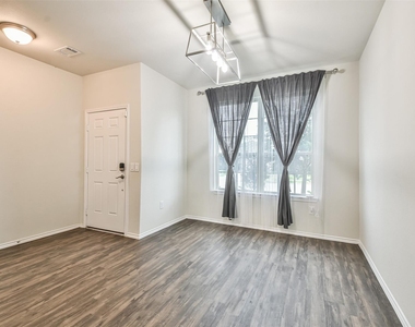 5047 Royal Amber Lane - Photo Thumbnail 19