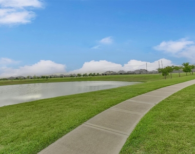 5047 Royal Amber Lane - Photo Thumbnail 46