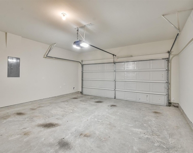 5047 Royal Amber Lane - Photo Thumbnail 40