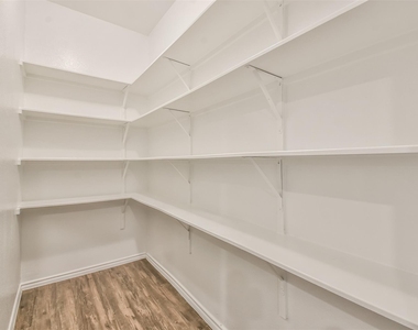 5047 Royal Amber Lane - Photo Thumbnail 22