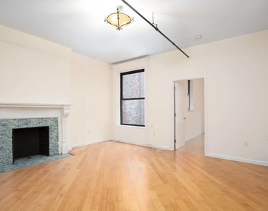 312 West 101st Street - Photo Thumbnail 1