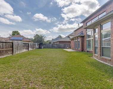 9318 Rainbluff Lane - Photo Thumbnail 30