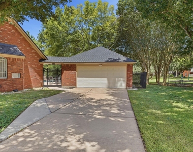 3319 Vista Lake Drive - Photo Thumbnail 1