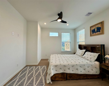 203 Danna Lane - Photo Thumbnail 11