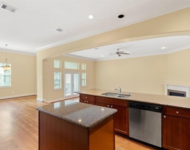 5734a Kansas Street - Photo Thumbnail 7