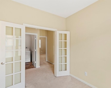 5734a Kansas Street - Photo Thumbnail 17