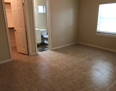 5734a Kansas Street - Photo Thumbnail 29