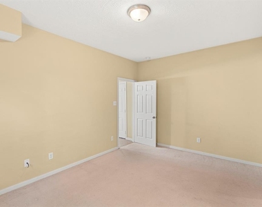 5734a Kansas Street - Photo Thumbnail 5