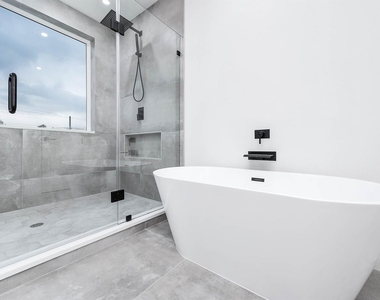 319 N Nagle Street - Photo Thumbnail 38