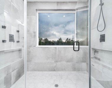 319 N Nagle Street - Photo Thumbnail 39