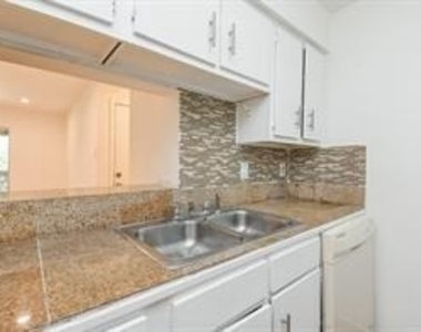 7200 Clarewood Drive - Photo Thumbnail 4