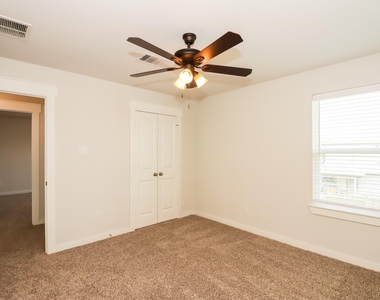15418 Formaston Drive - Photo Thumbnail 10
