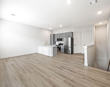 4603 Indie Heights Lane - Photo Thumbnail 8