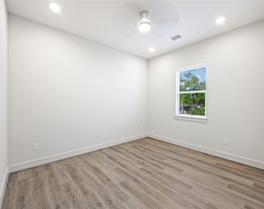 4603 Indie Heights Lane - Photo Thumbnail 16