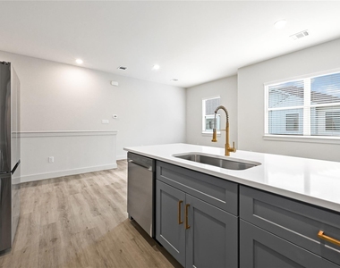4603 Indie Heights Lane - Photo Thumbnail 13