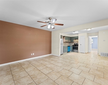 5035 Reno Drive - Photo Thumbnail 4