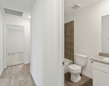 16462 Valerie Marie Place - Photo Thumbnail 15