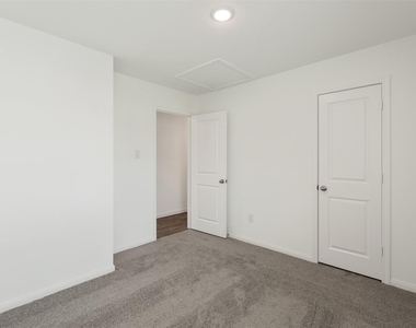 16462 Valerie Marie Place - Photo Thumbnail 14