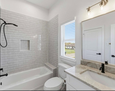 7809 Dyer St - Photo Thumbnail 7