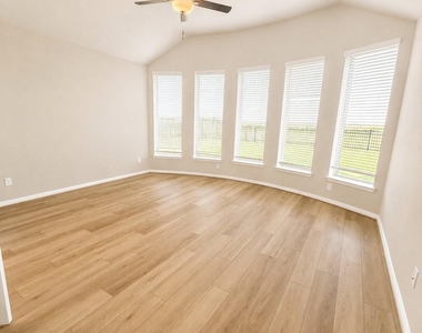 10507 Bright Cloud Drive - Photo Thumbnail 13