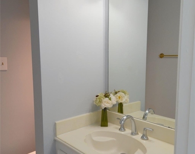 6707 Las Brisas Drive - Photo Thumbnail 9