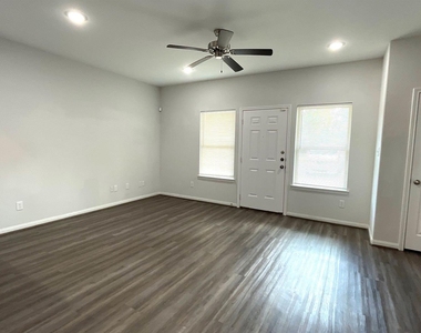 8215 Gallahad Street - Photo Thumbnail 22