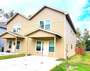 8215 Gallahad Street - Photo Thumbnail 26