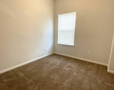 8215 Gallahad Street - Photo Thumbnail 13