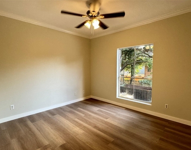 6500 Harbor Town - Photo Thumbnail 28