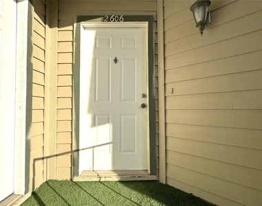 6500 Harbor Town - Photo Thumbnail 1