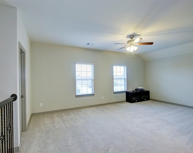9643 Thimbleweed Drive - Photo Thumbnail 39