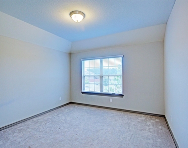 9643 Thimbleweed Drive - Photo Thumbnail 36