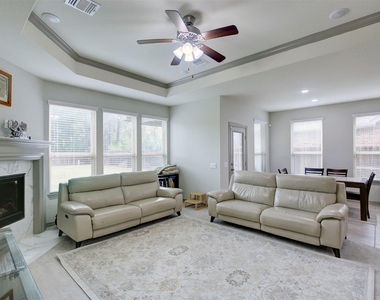 9643 Thimbleweed Drive - Photo Thumbnail 15