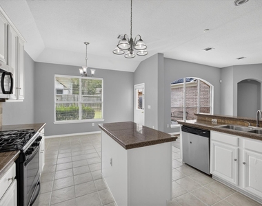 26 Millport Drive - Photo Thumbnail 6